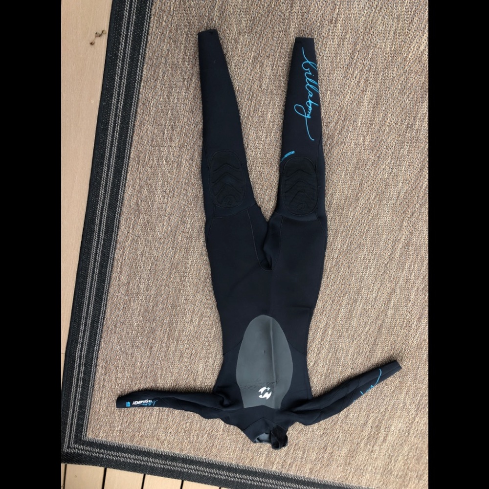 Billabong wet suit